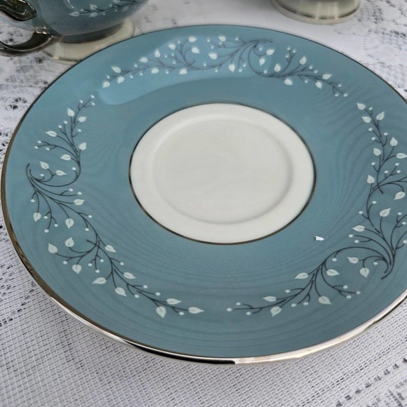 Syracuse China MINUET BLUE‎ W/WHITE LEAVES FOOTED Lot of 3 - Picture 2 of 6